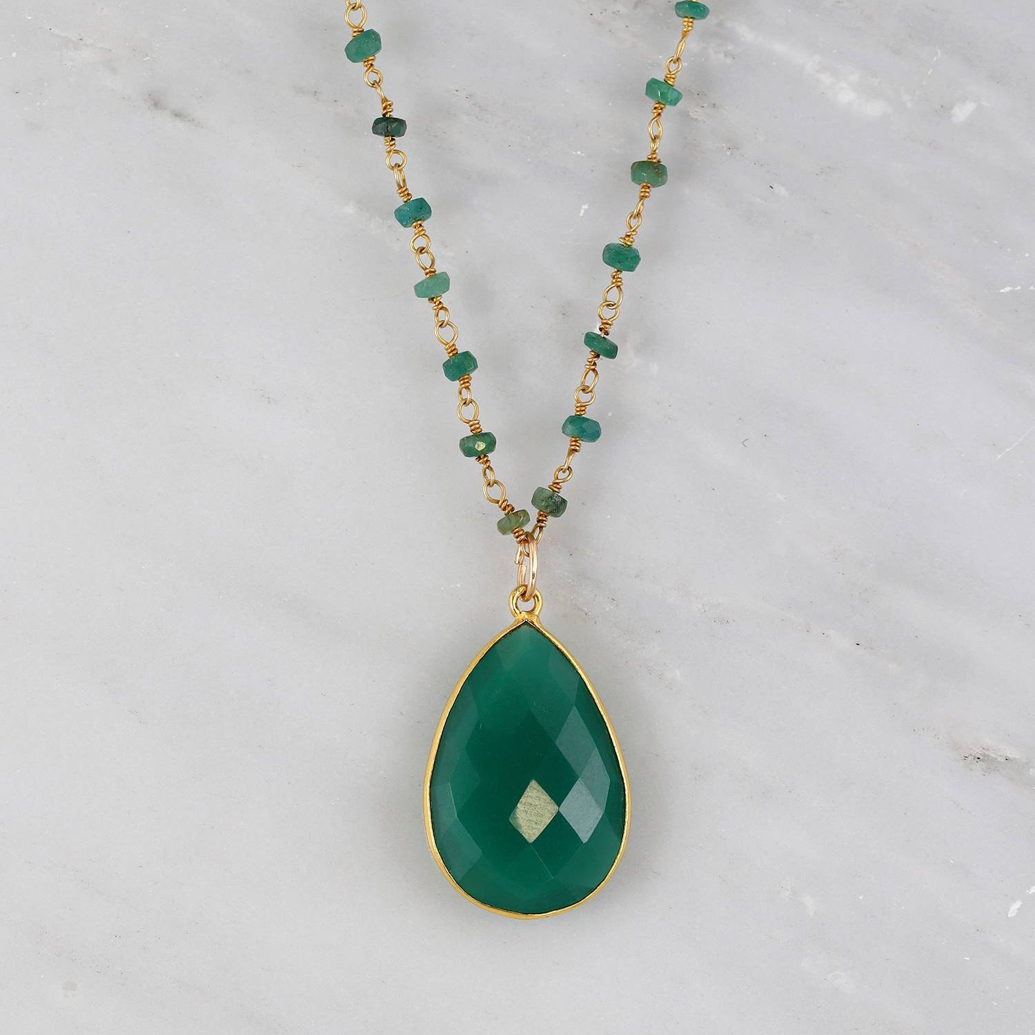 Green Onyx Necklace, Green Wire Wrapped, Valentine's Gift for her, Gold Gemstone Pendent, Wire Wrapped Emerald Necklace, Tear Drop Necklace