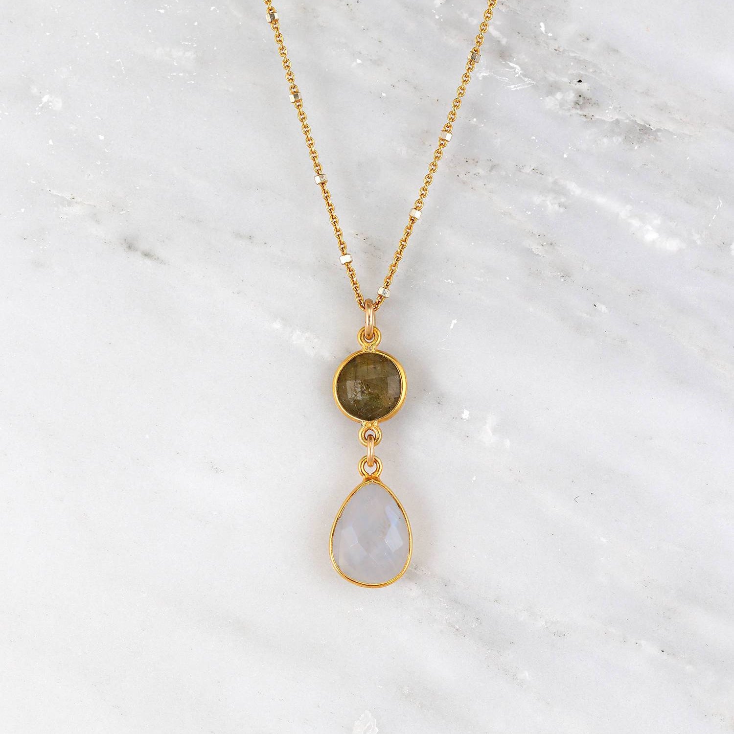 Rainbow Moonstone Necklace, Round Labradorite Chain Necklace, Gold silver Chain, Delicate Pendent Necklace, Bridesmaid Necklace, Cute Gift