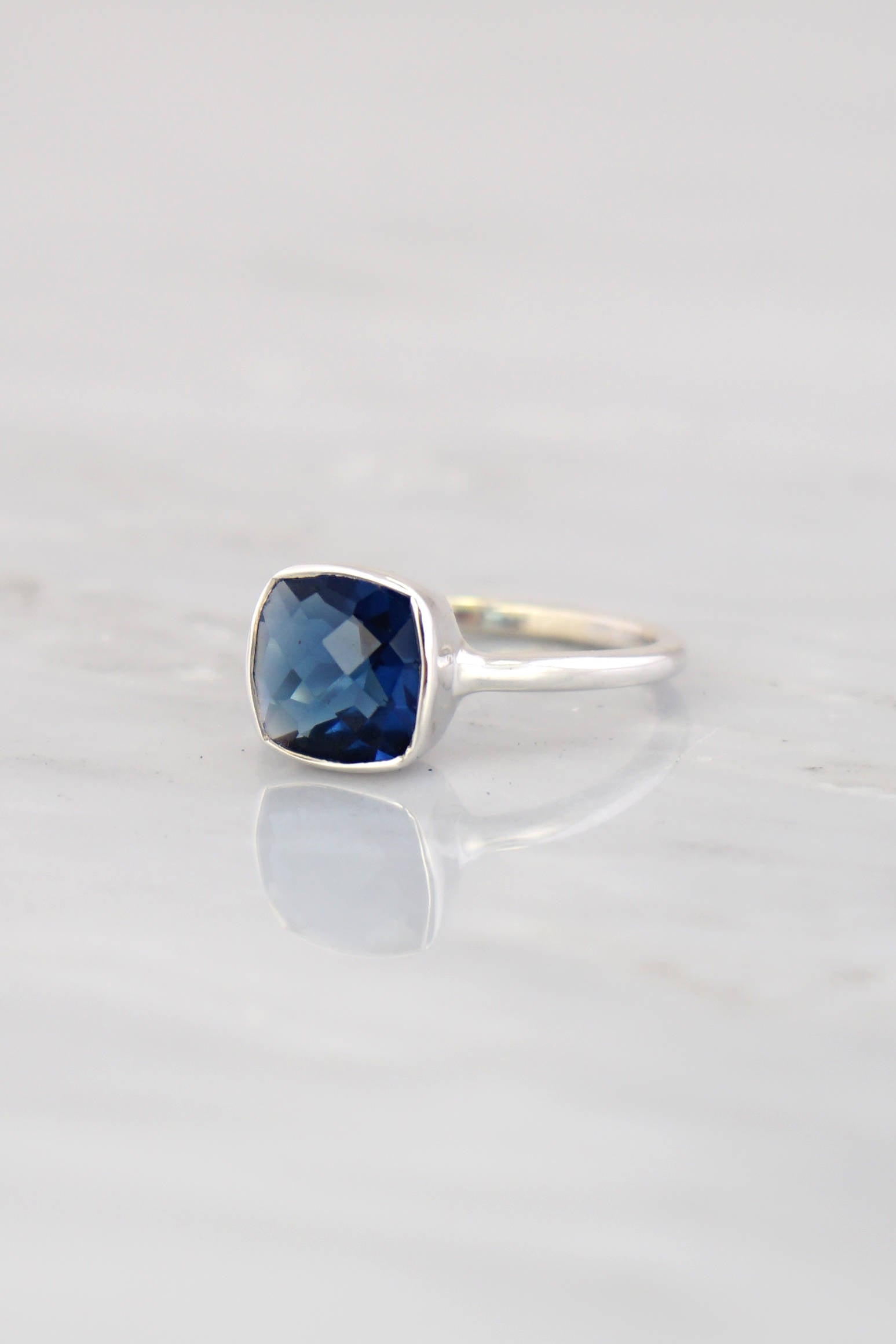 Vintage 8x6mm Oval Cut Blue Sapphire Engagement Ring 14k Rose Gold Unique  Art Deco September Birthstone Ring for Women - Oveela Jewelry